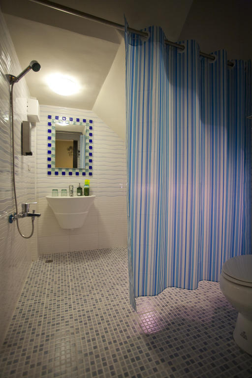 הואליין סיטי Sweet Rainbow B&B חדר תמונה